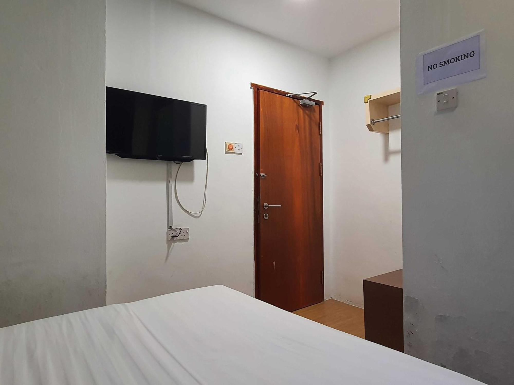 Oyo 91053 Signature Inn Miri Zewnętrze zdjęcie