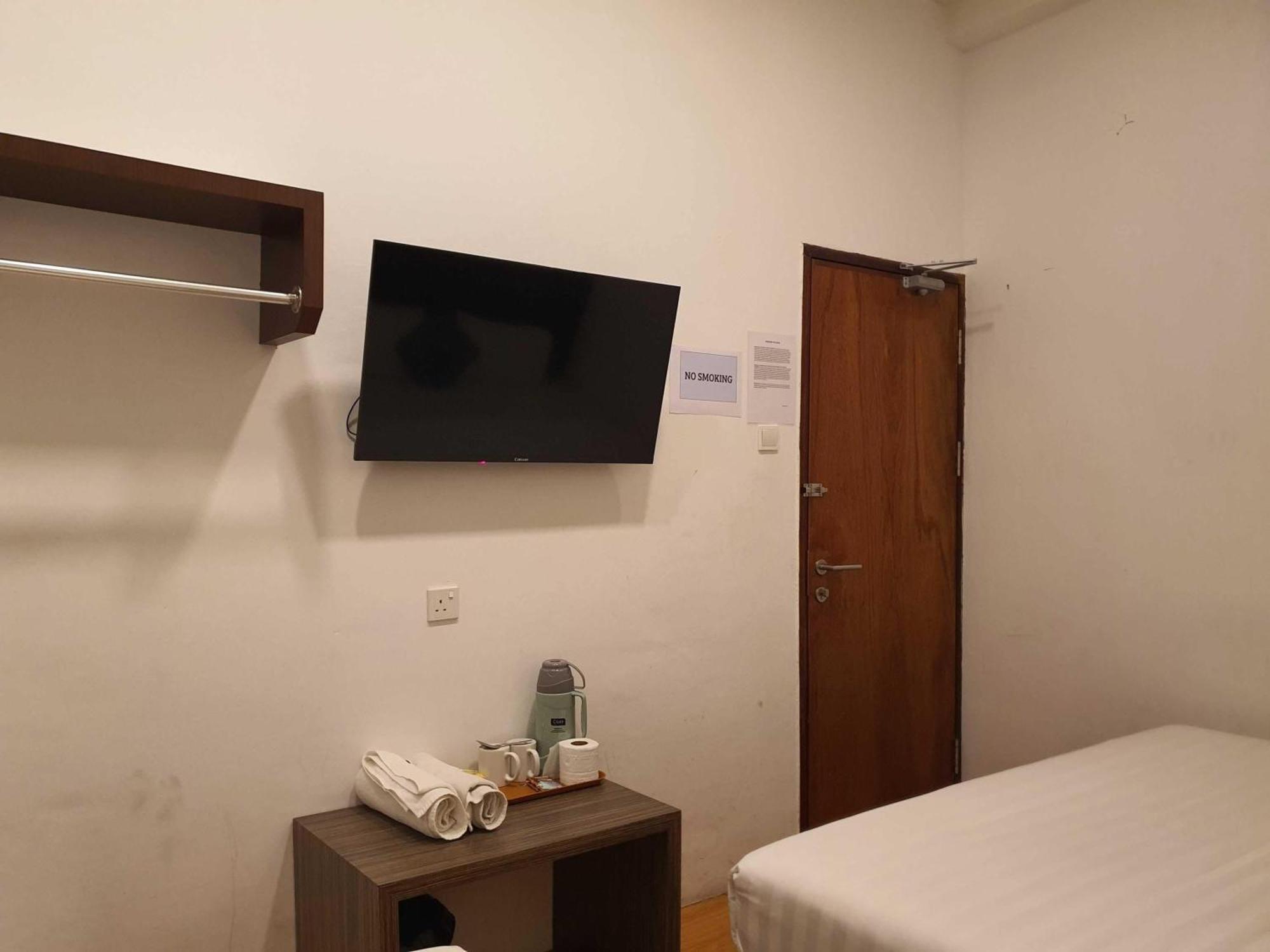Oyo 91053 Signature Inn Miri Zewnętrze zdjęcie